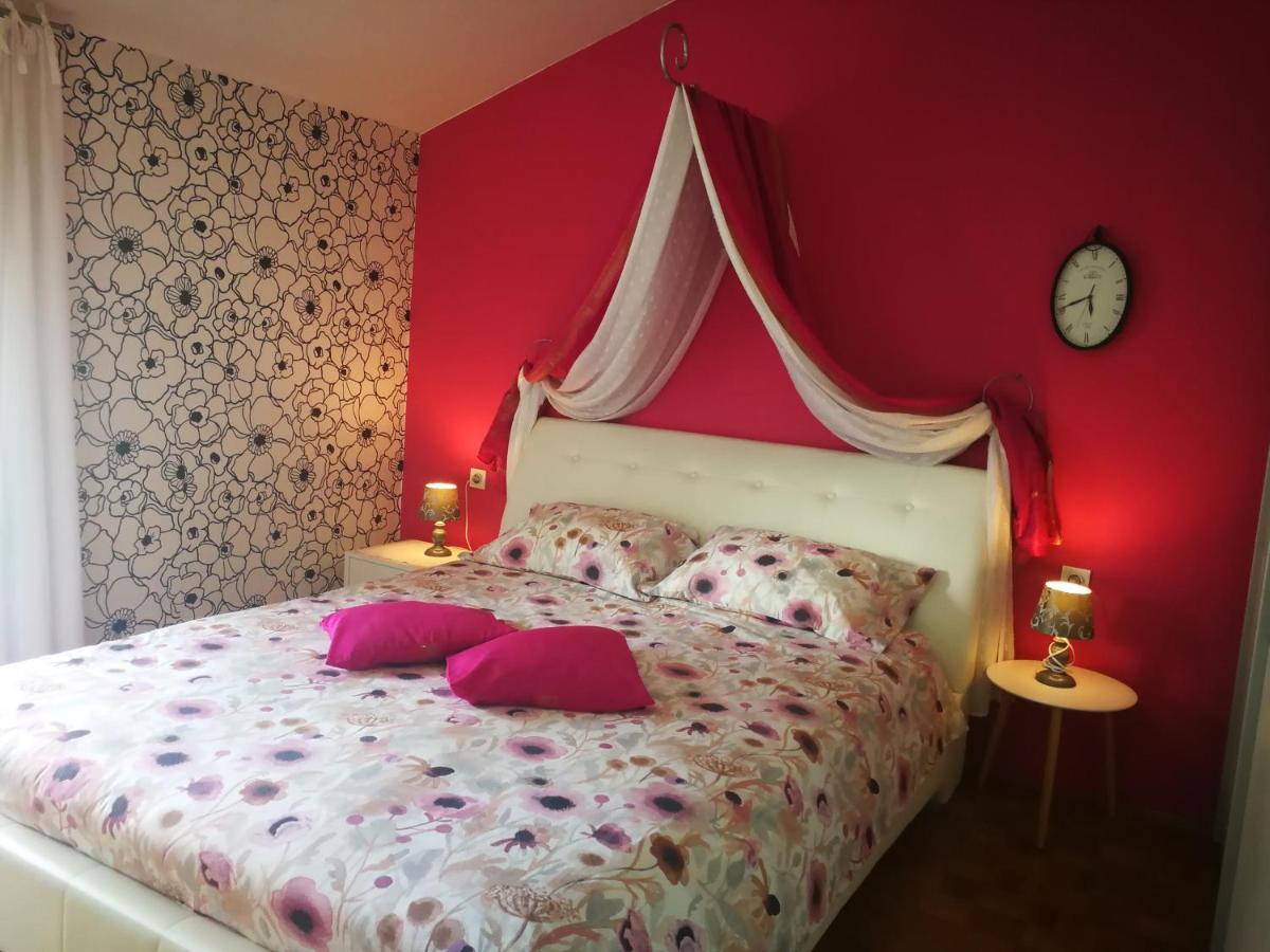 Millenca Apartment Izola Esterno foto
